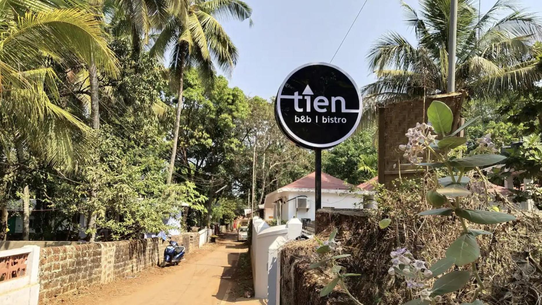 Tien B&B & Bistro Vagator Exterior photo